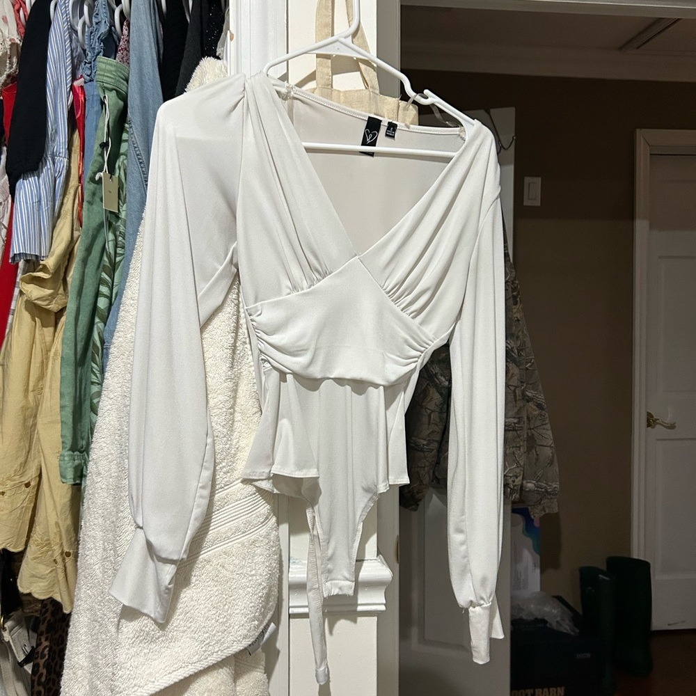 Women’s bodysuits